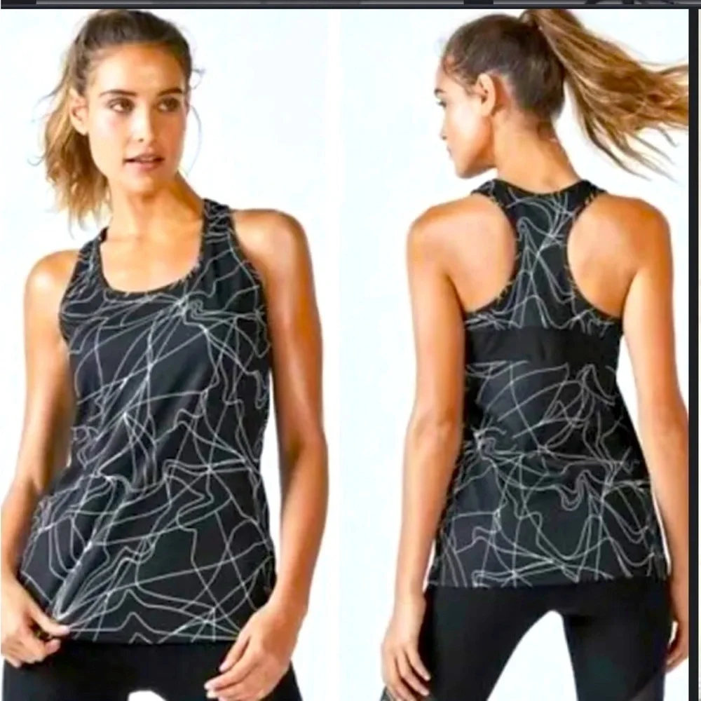 Fabletics Tank Top Women's Size M Black & White Racerback Athletic Activewear - Picture 1 of 6